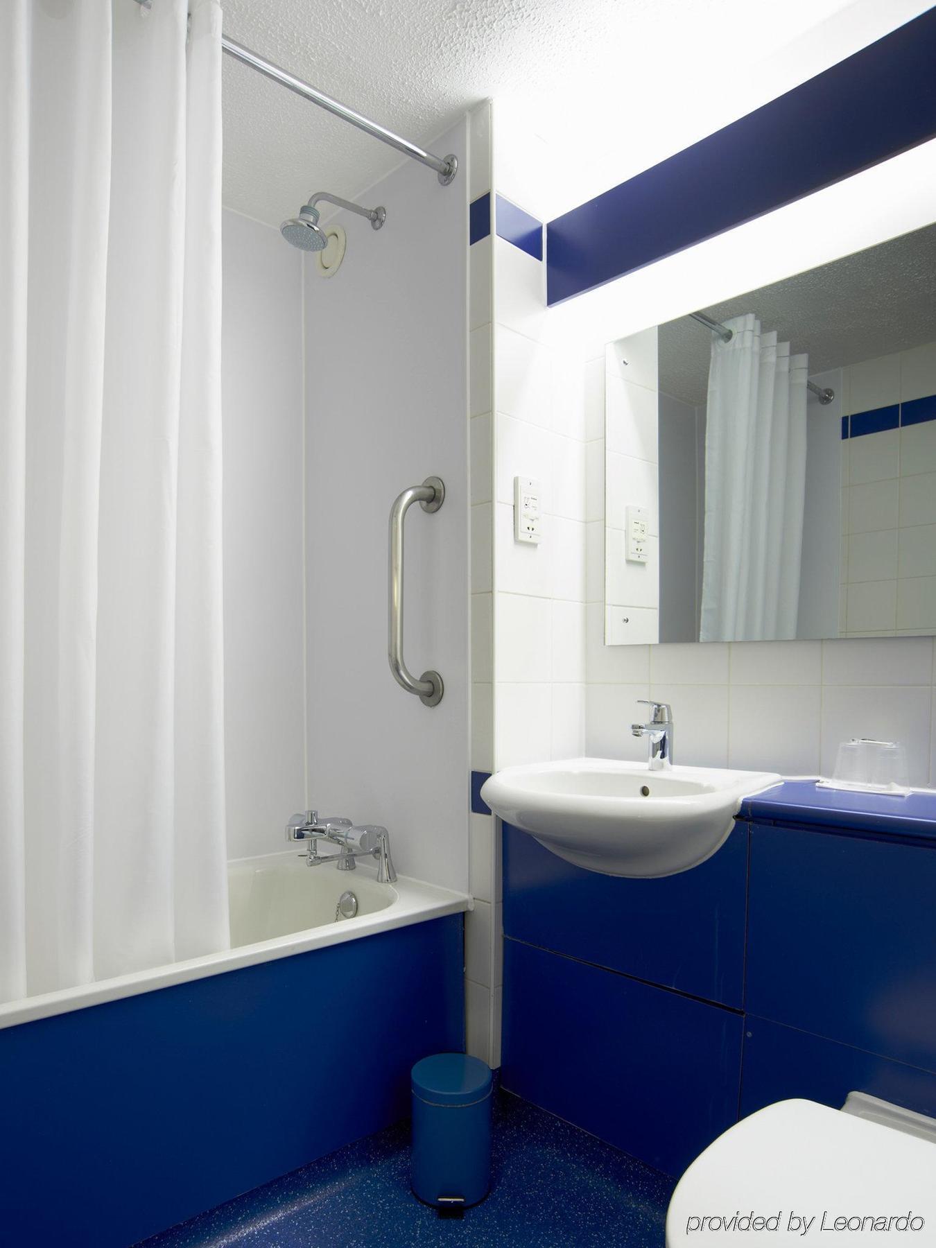 Travelodge London City Airport Eksteriør bilde