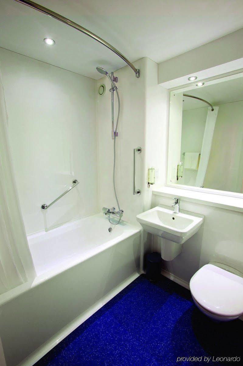 Travelodge London City Airport Eksteriør bilde